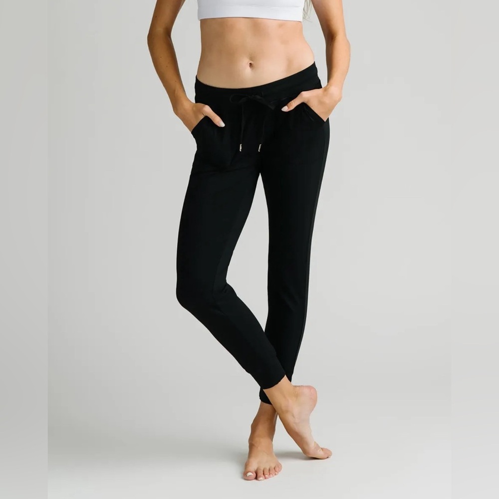 ZYIA Unwind Joggers